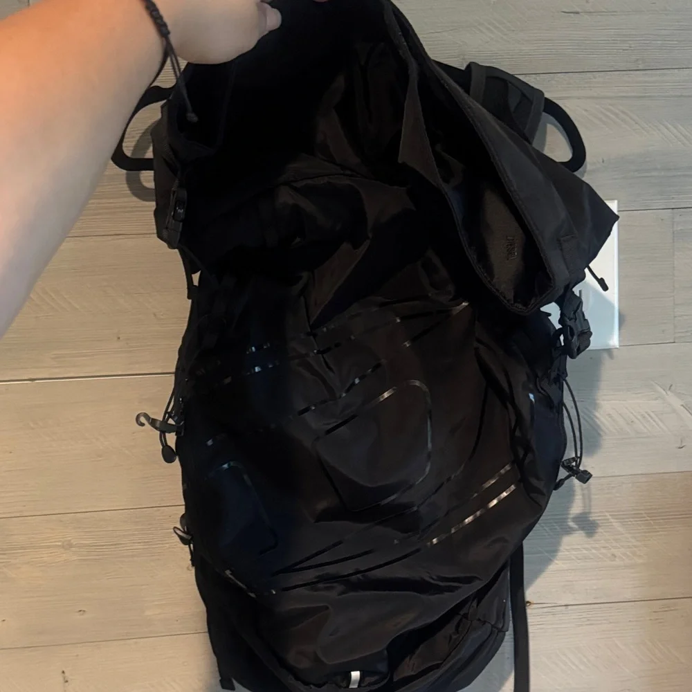 Diesel Sleek Black Men's Backpack